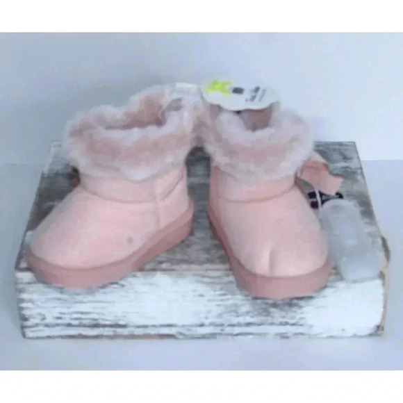 First Steps Stepping Stones Faux Fur Pink Boot Booties Size 3 6-9 Months - Picture 2 of 12